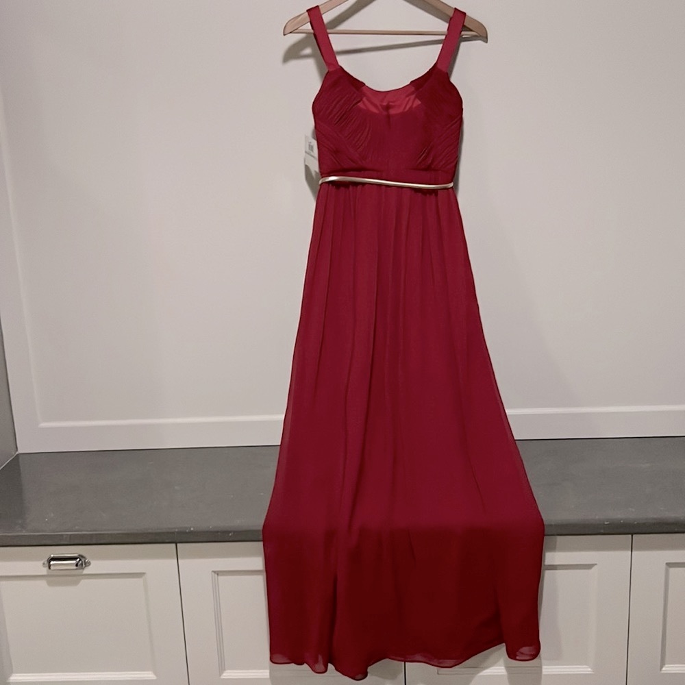 DONNA MORGAN formal dress with ruched detail